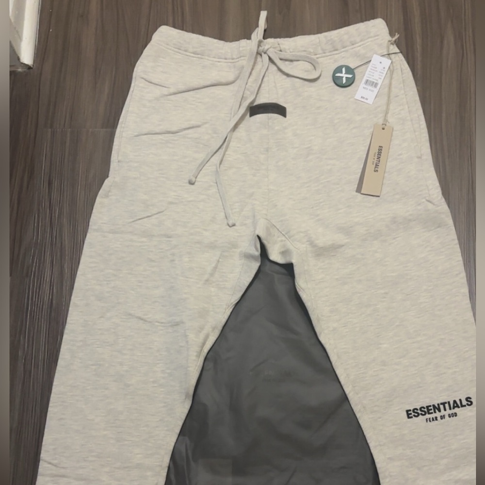 Essentials Fear of God Sweatpants in Light Gray